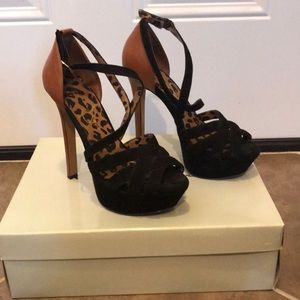 Jessica Simpson 2 tone heels